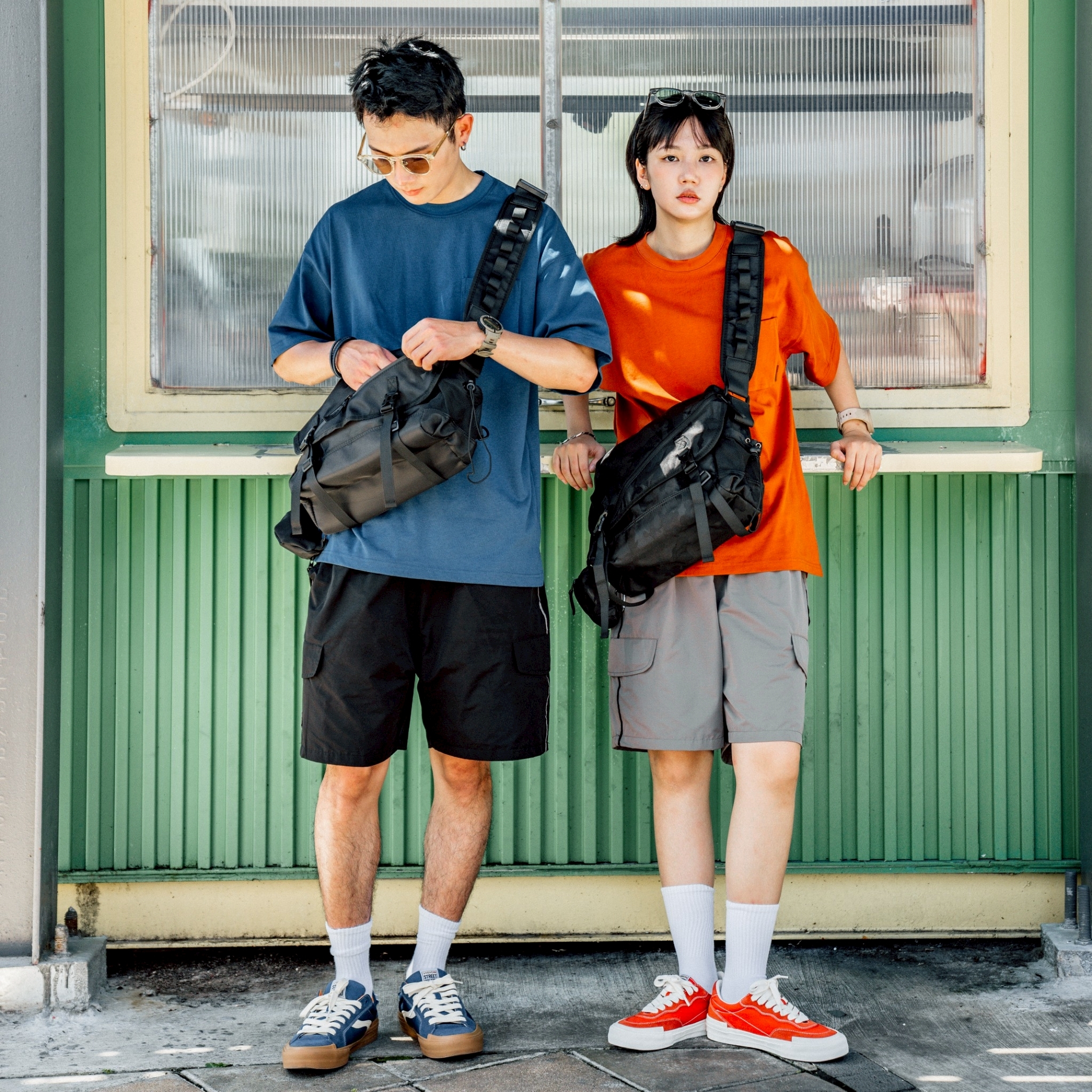 #預購 SBG 多口袋拉鍊斜背包 624