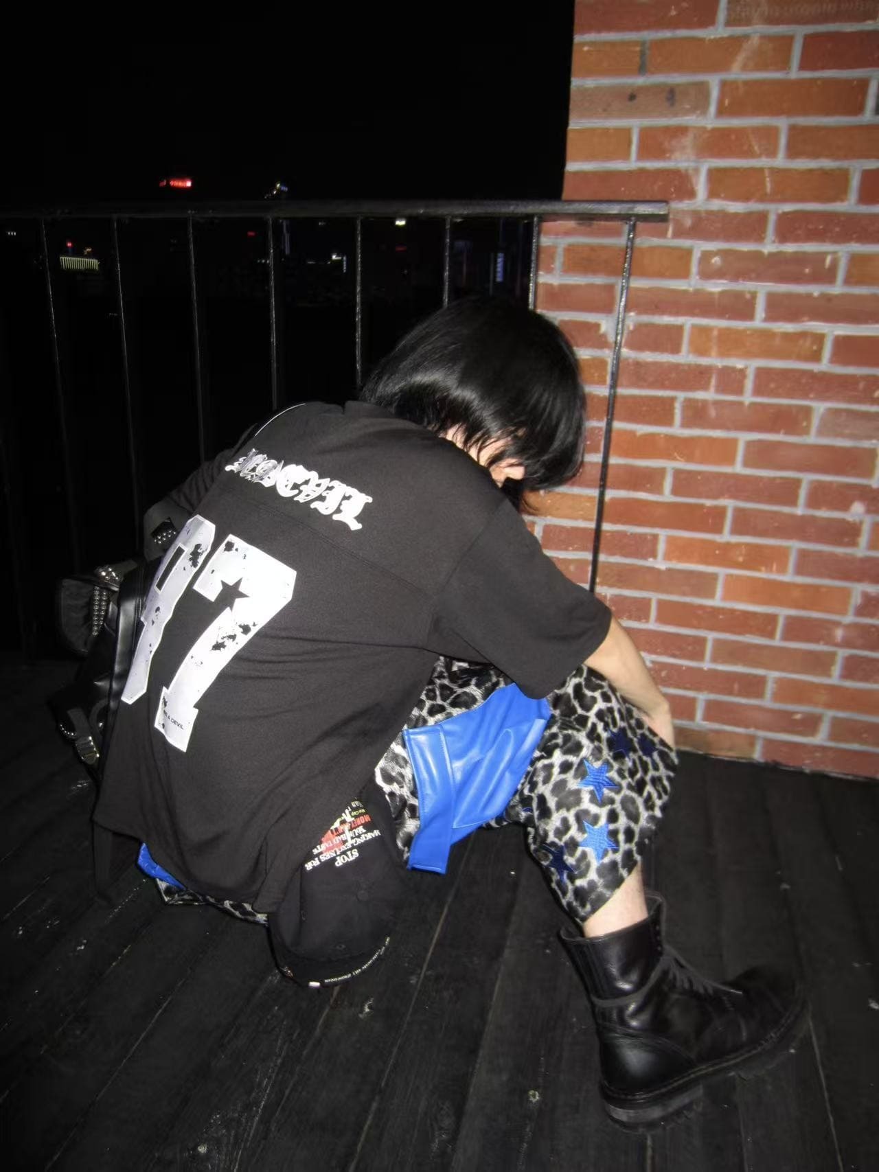 BE A DEVIL "SAŸLEȘȘ"梵文 斑駁字母 球衣 短袖 / 限量發售（現貨）