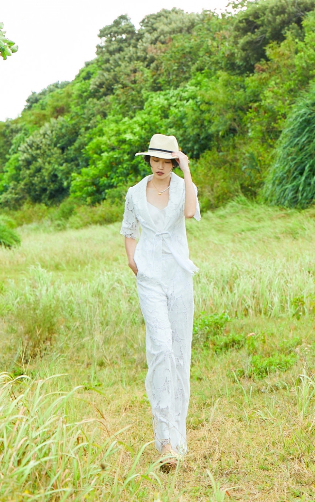 BC1EB053B1 法式生活水溶蕾絲雕花闊腿褲