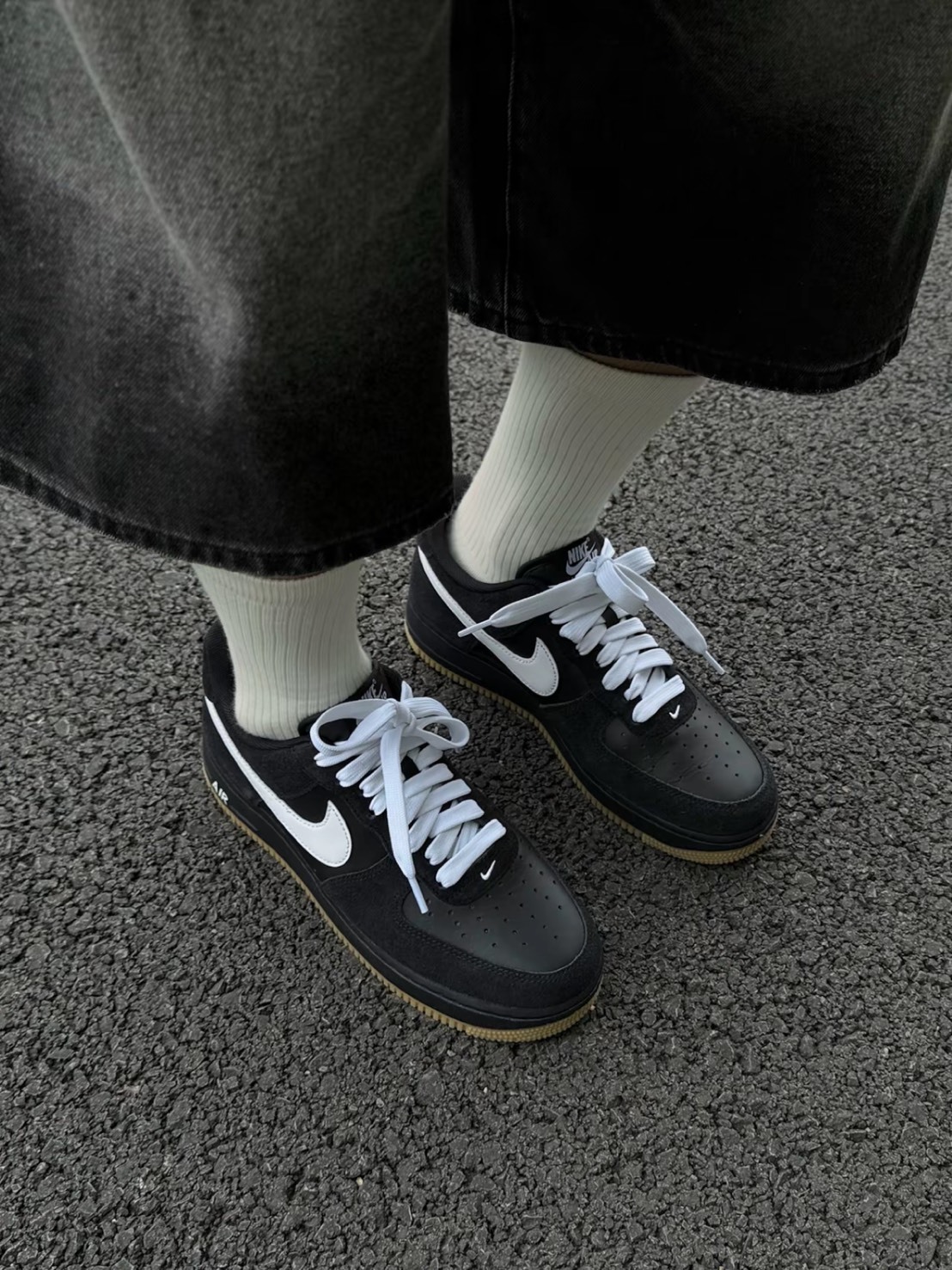 NIKE AIR FORCE 生黑膠