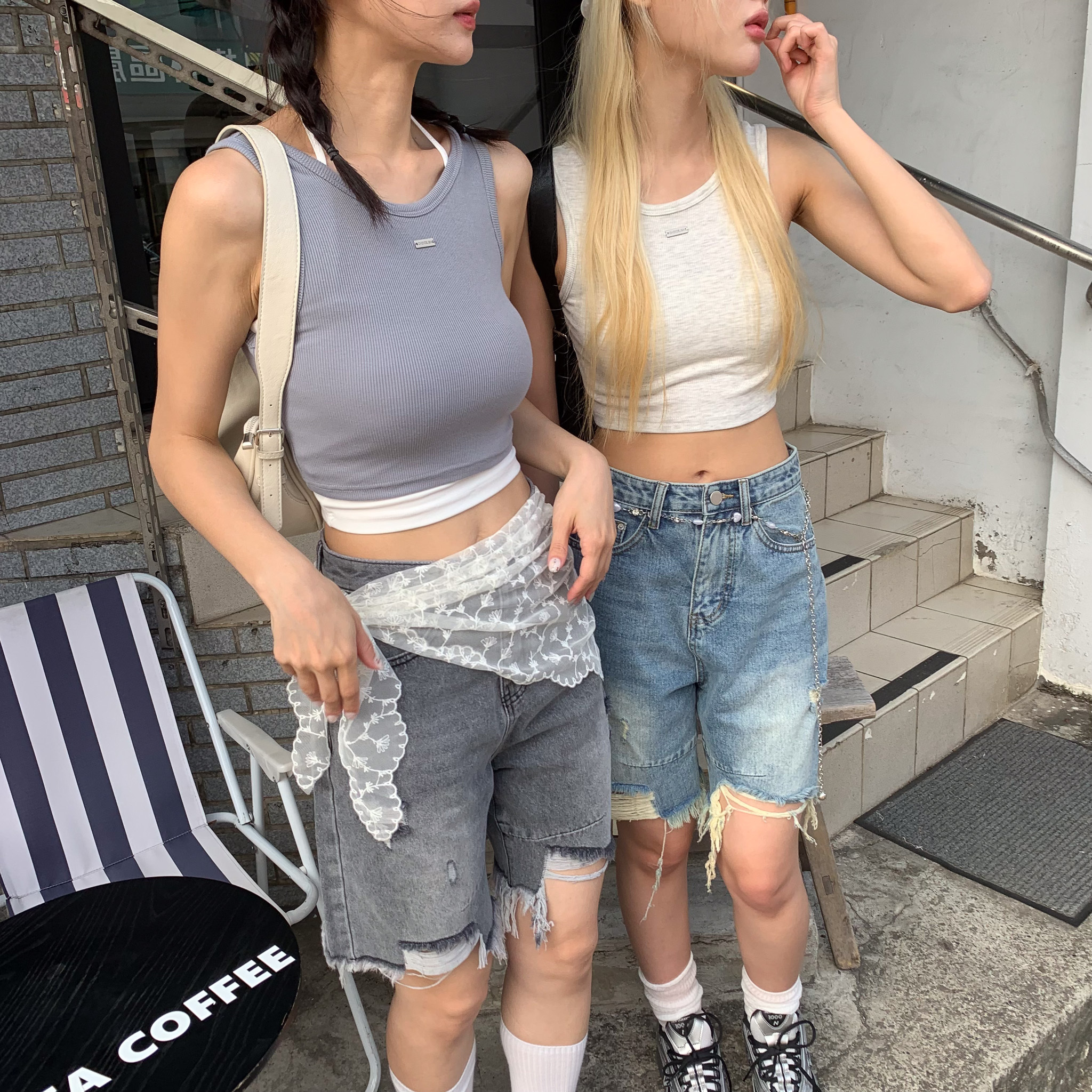 ISA_【ISA MADE】包色百搭好友! 小鐵標短版挖肩背心_56029