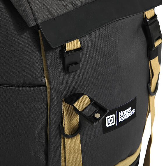 SHIFT BACKPACK後背包_灰色_前側釦