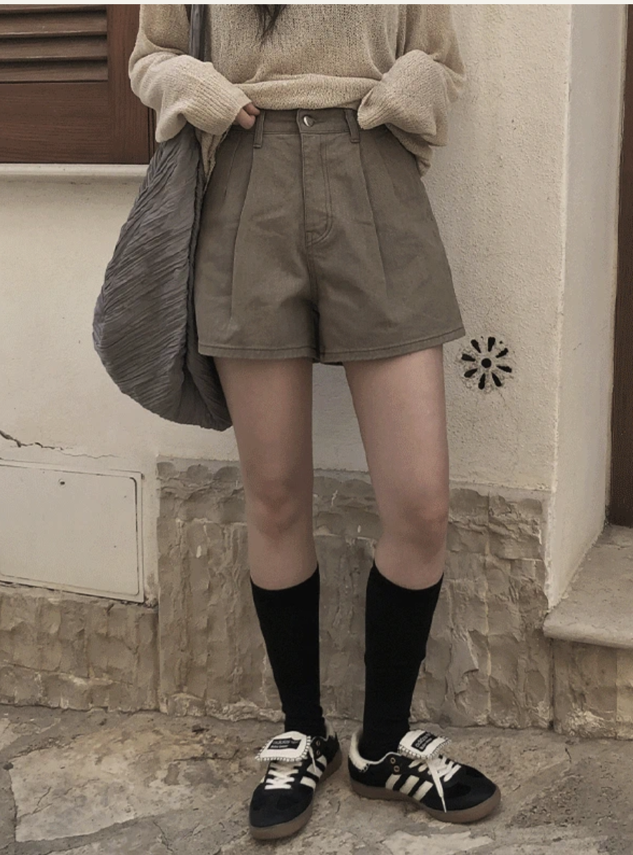 預訂｜SLOWAND #SLOWMADE 修線剪裁 A 字闊腿短褲 (4 Color)