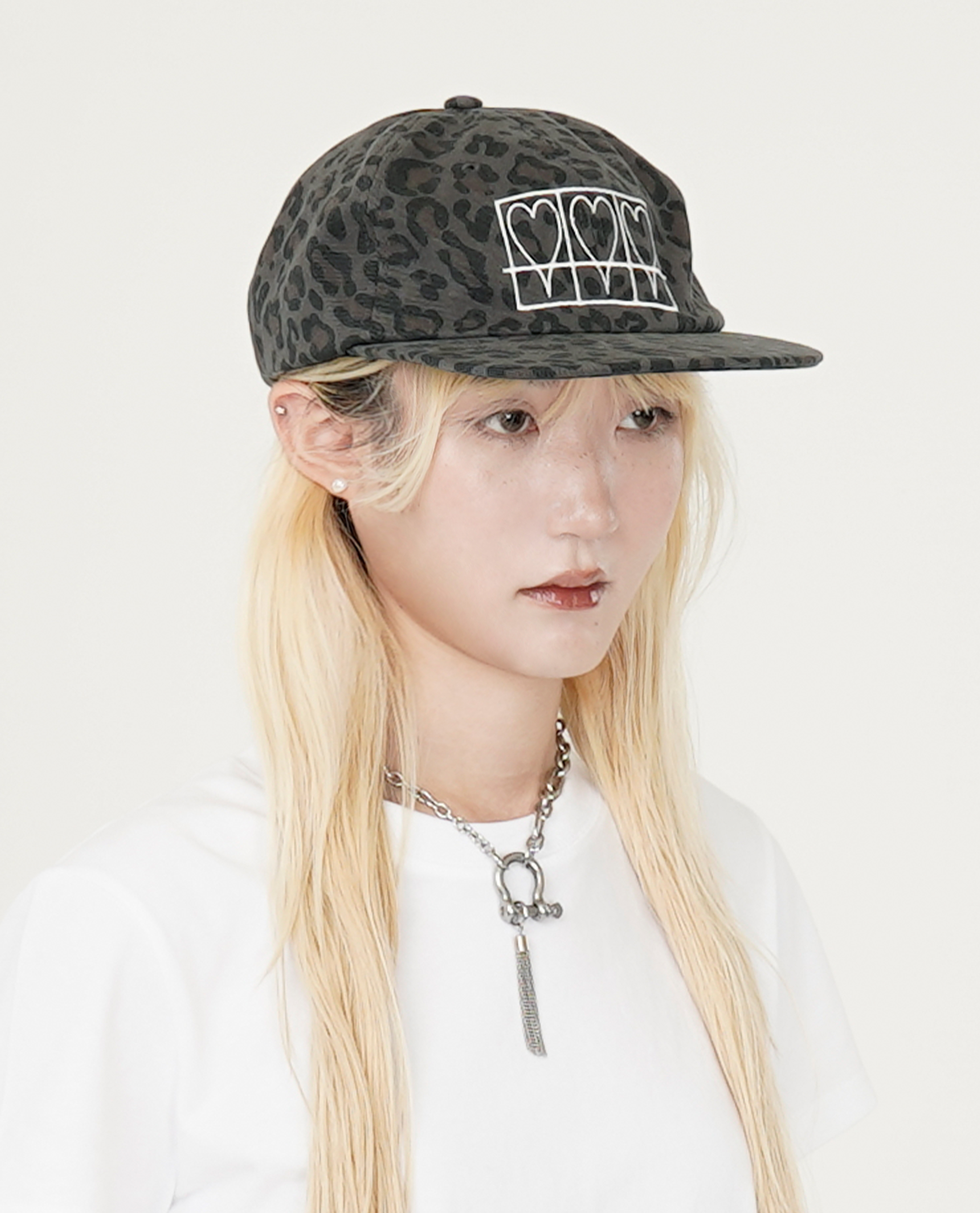 WEBHOUSE Lovey Case Cap - 25SS