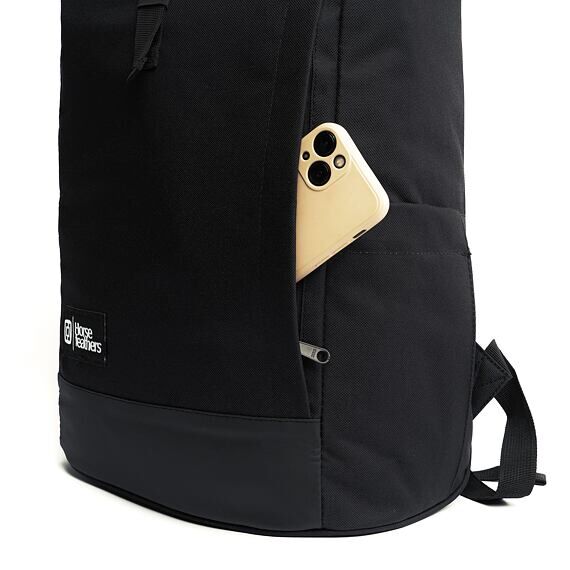 Roller BACKPACK後背包_黑色_大口袋前側拉鍊