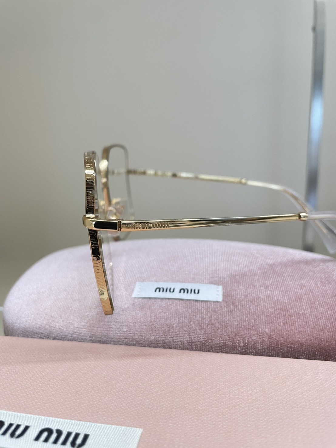 FH22 MIU MIU 金屬大方框淺色眼鏡 預購