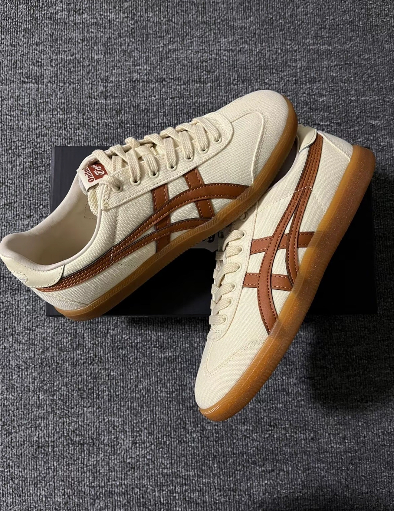 【代購】Onitsuka Tiger Tokuten 鬼塚虎 復古德訓鞋 泰奶色