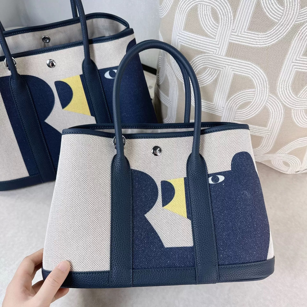 彩繪塗鴉帆布托特包(30cm)附背帶