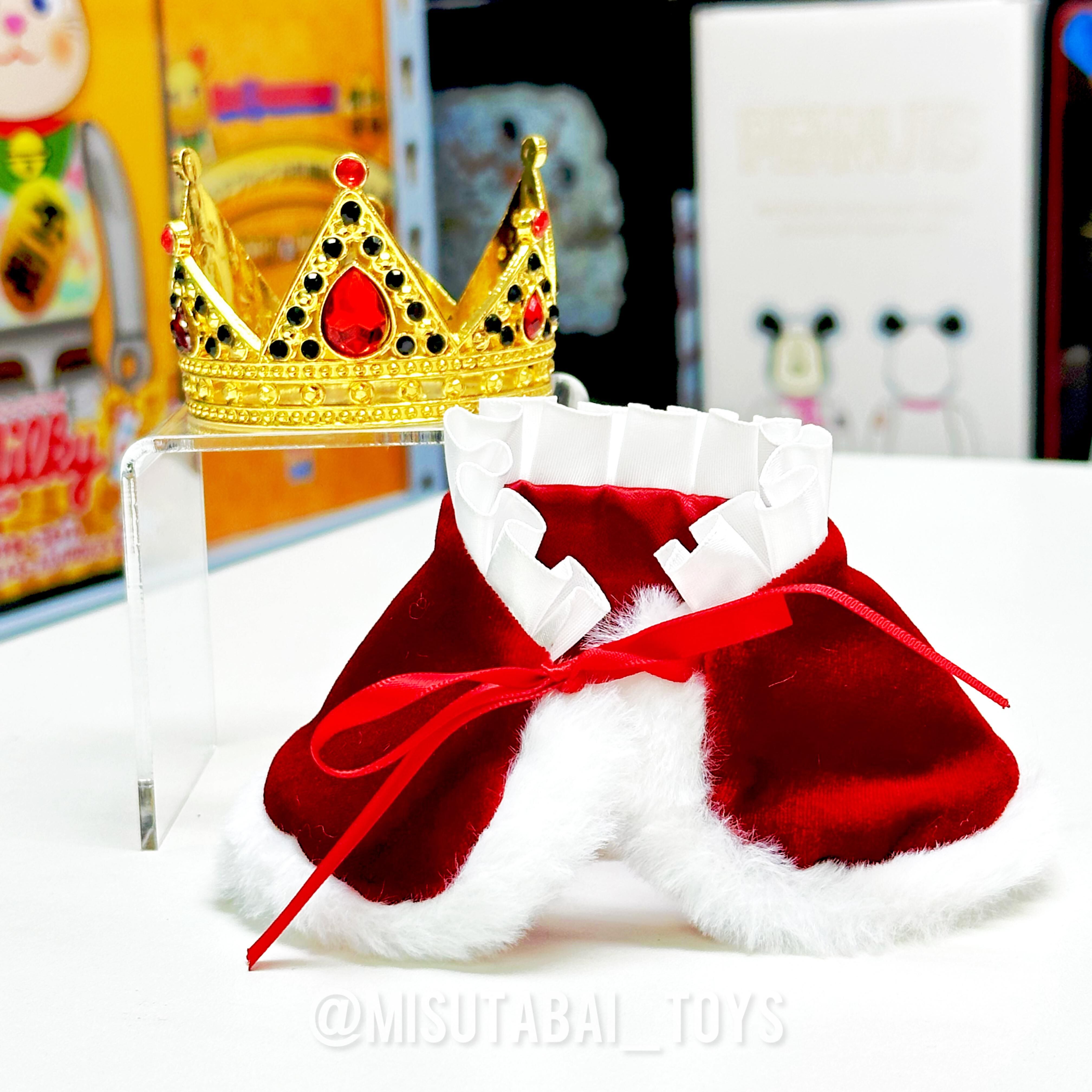 Doll Outfit Traditional & Fancy T32 - Red Crown