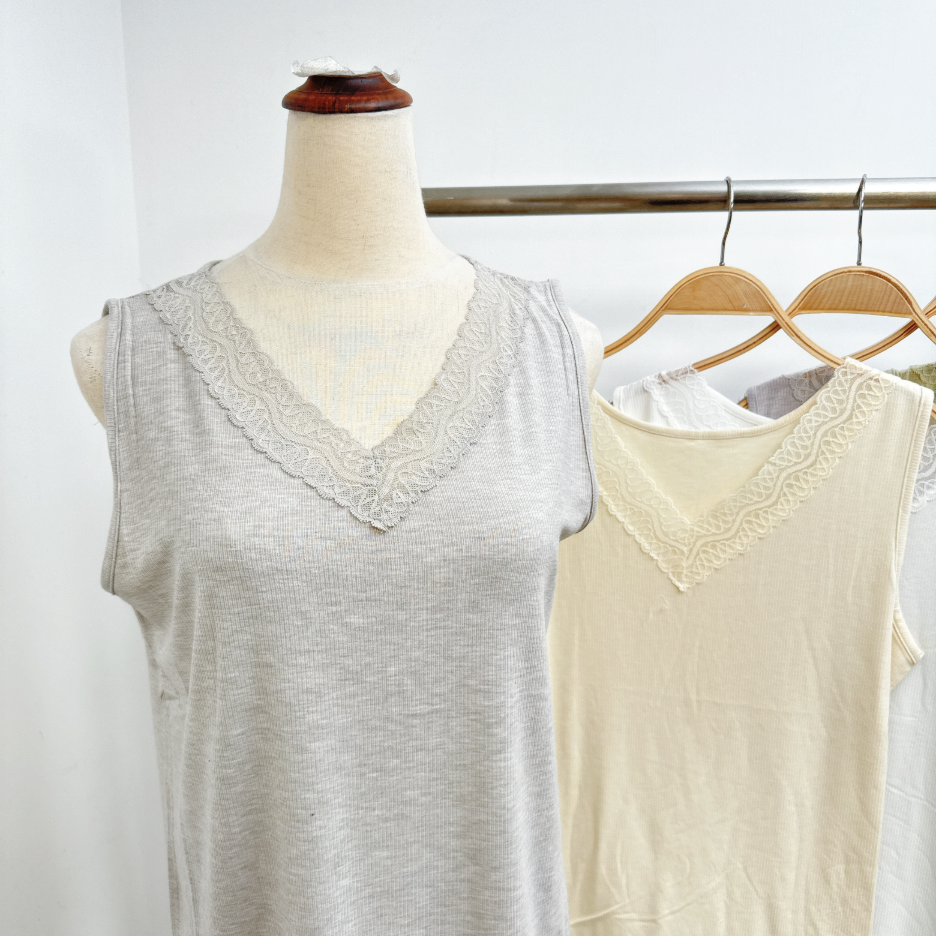 15030-V喱士羅紋背心彈性打底衫 (A248-A253)