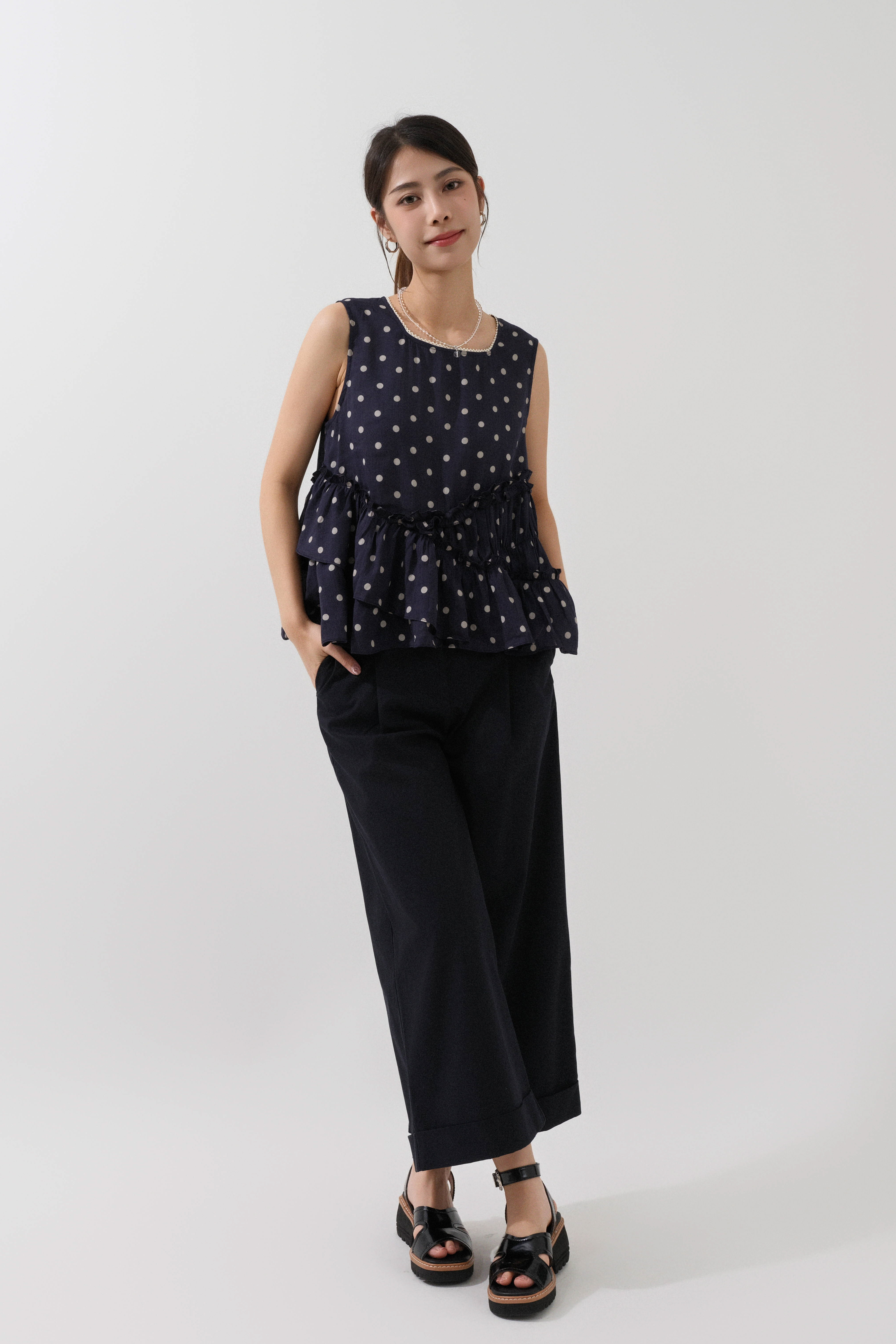 不規則傘腳波點背心 (*現貨款式）