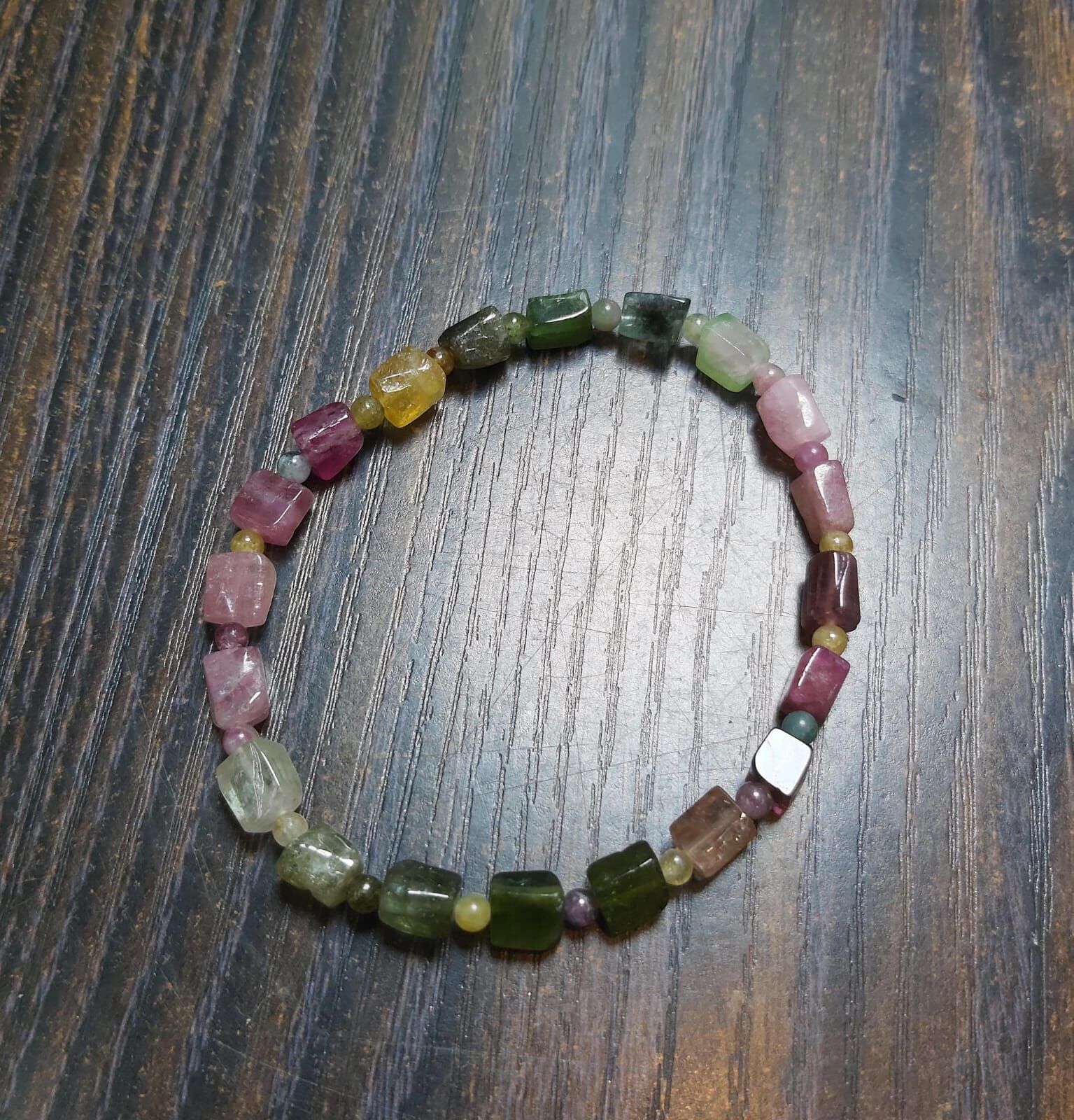 🔮能量水晶🔮 彩碧璽柱形手串 (H6 CR817)