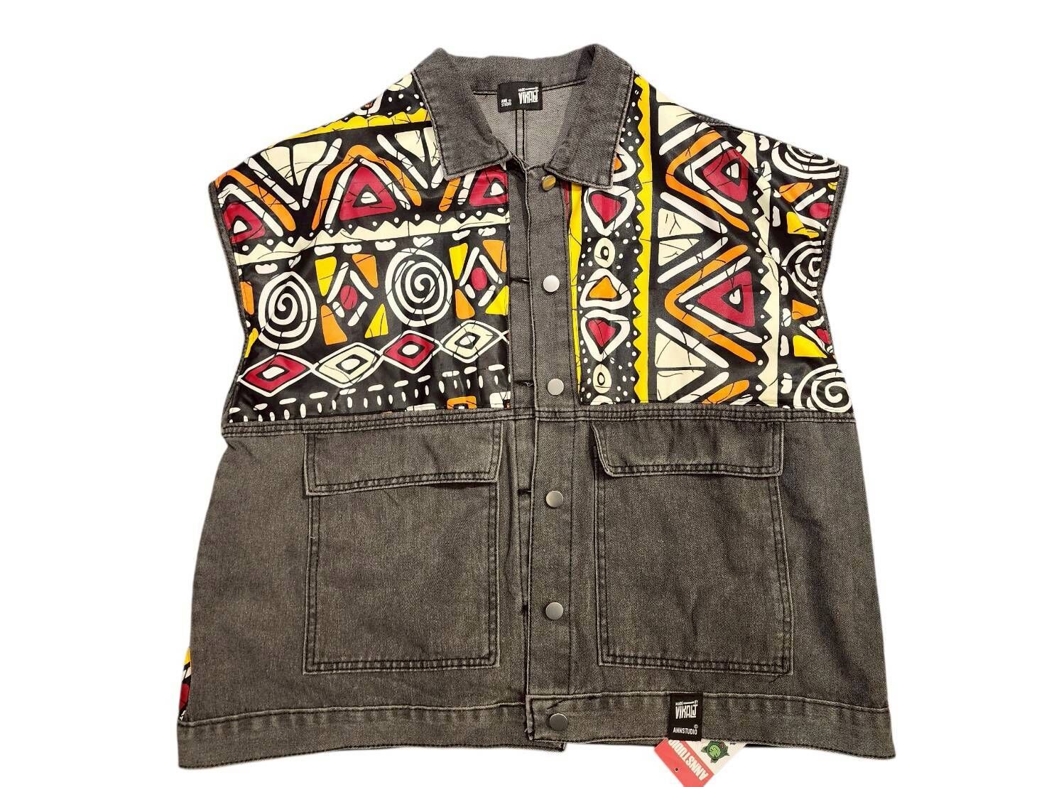 Annstudio / Vikalj設計 / 水洗圖騰加工背心：印地安圖騰緹花布