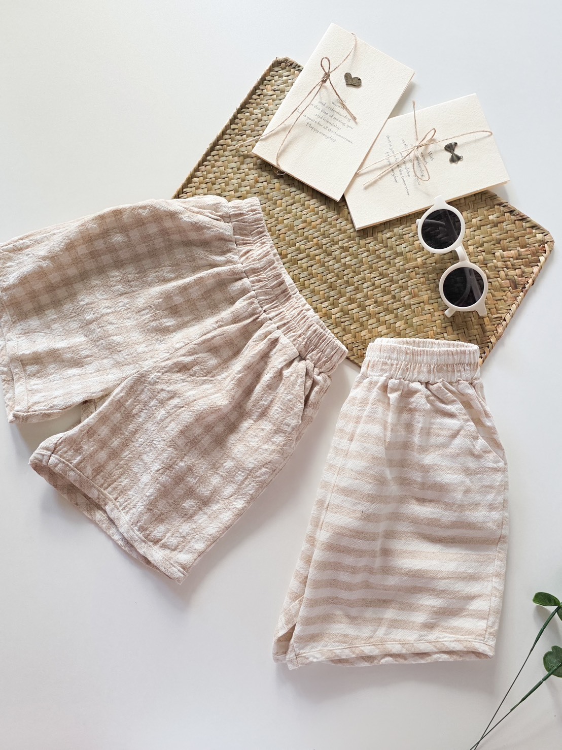 米色條紋 棉麻短褲