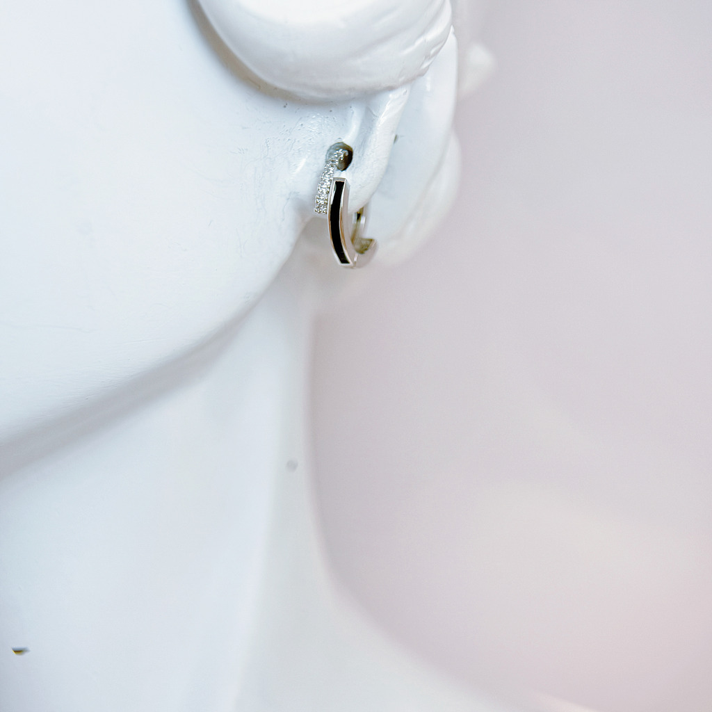 黑白撞色小鑽耳環