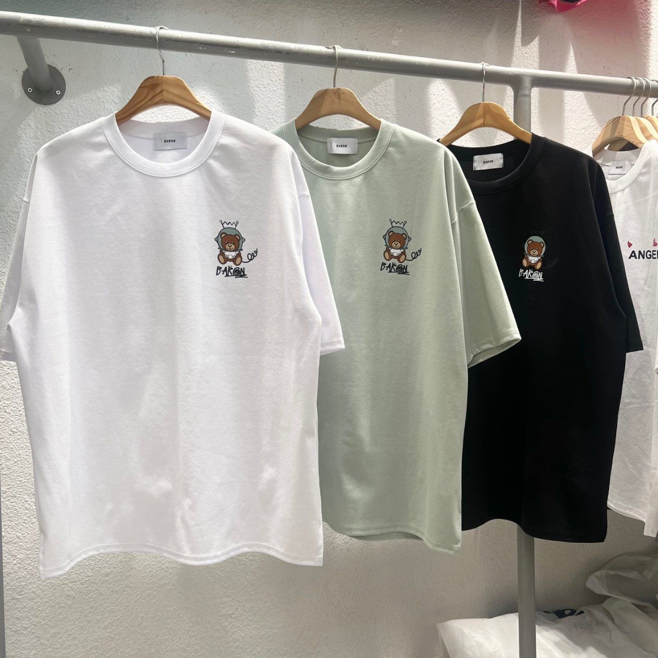 熊仔圖案英文字短袖Tee BARON-187T