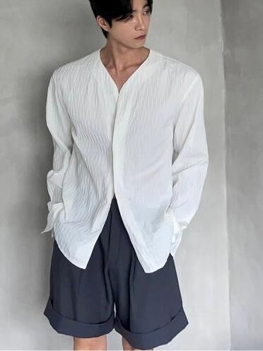 V領淨色暗紋長袖恤衫 D.B.Y.M-059S