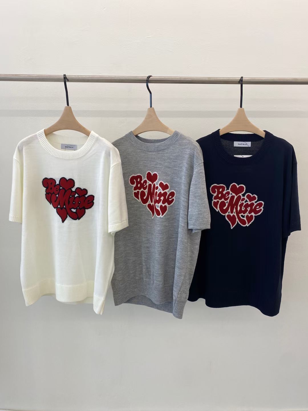 英文字短袖Tee And More-093T