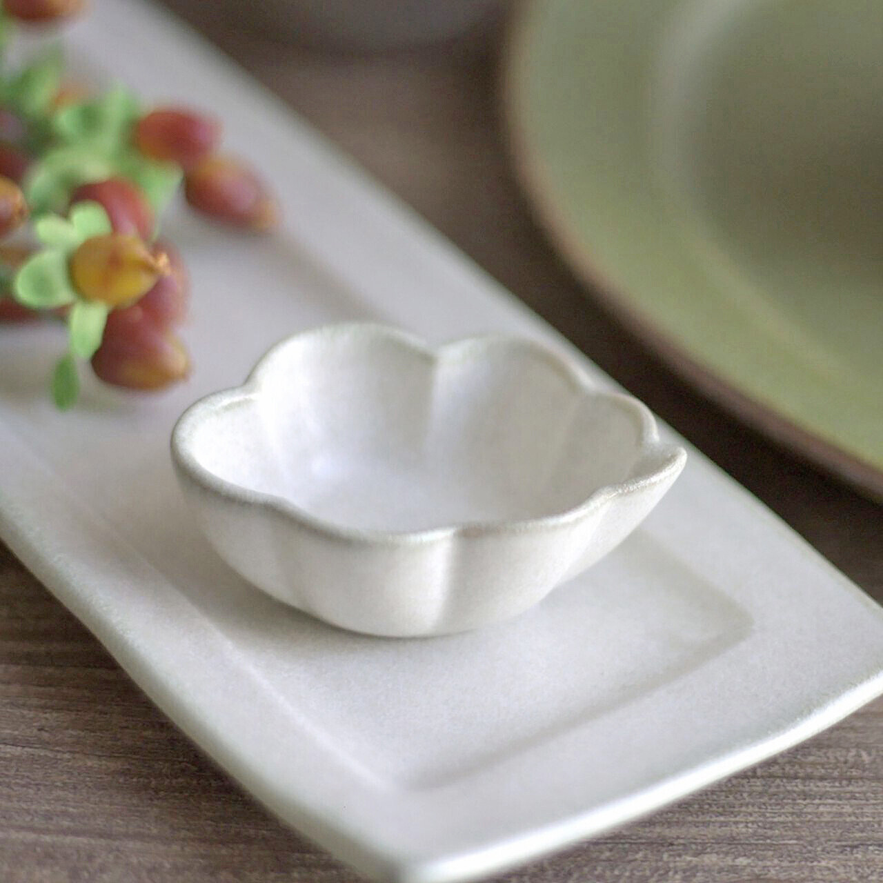 月白色 Hana 花型醬料碟｜日本瀨戶燒