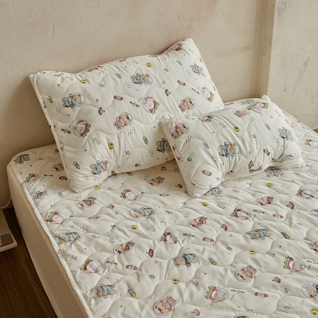 25S/S DTD花瓣兔兔/宇宙探險系列-防塵抗過敏 TPU防水塗層床墊/便攜尿布墊