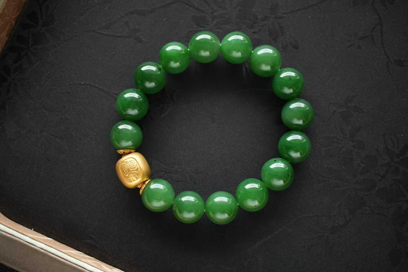 616412 和田玉碧玉濃郁陽綠圓珠手串 (12mm直徑)