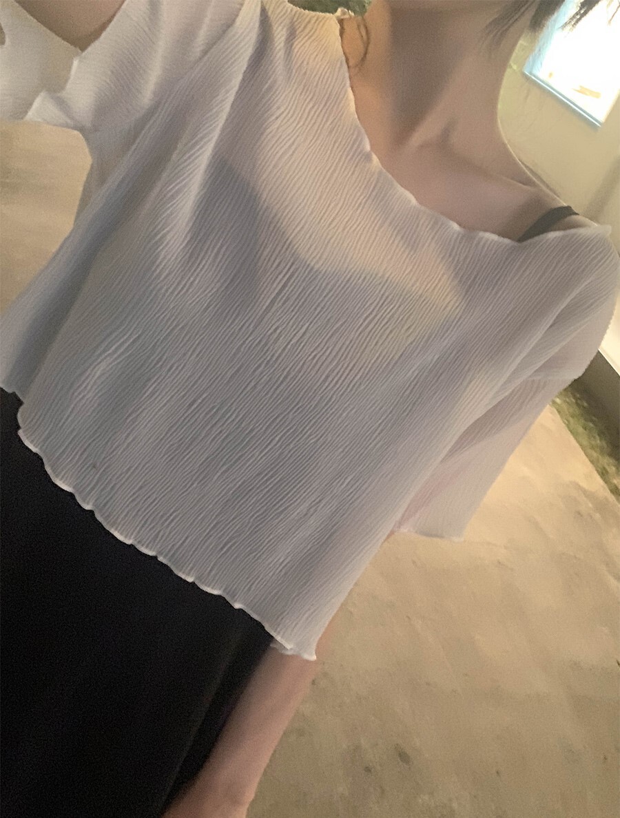 韓國Cherrykoko授權 知性微透皺感紋裡波紋滾邊上衣
