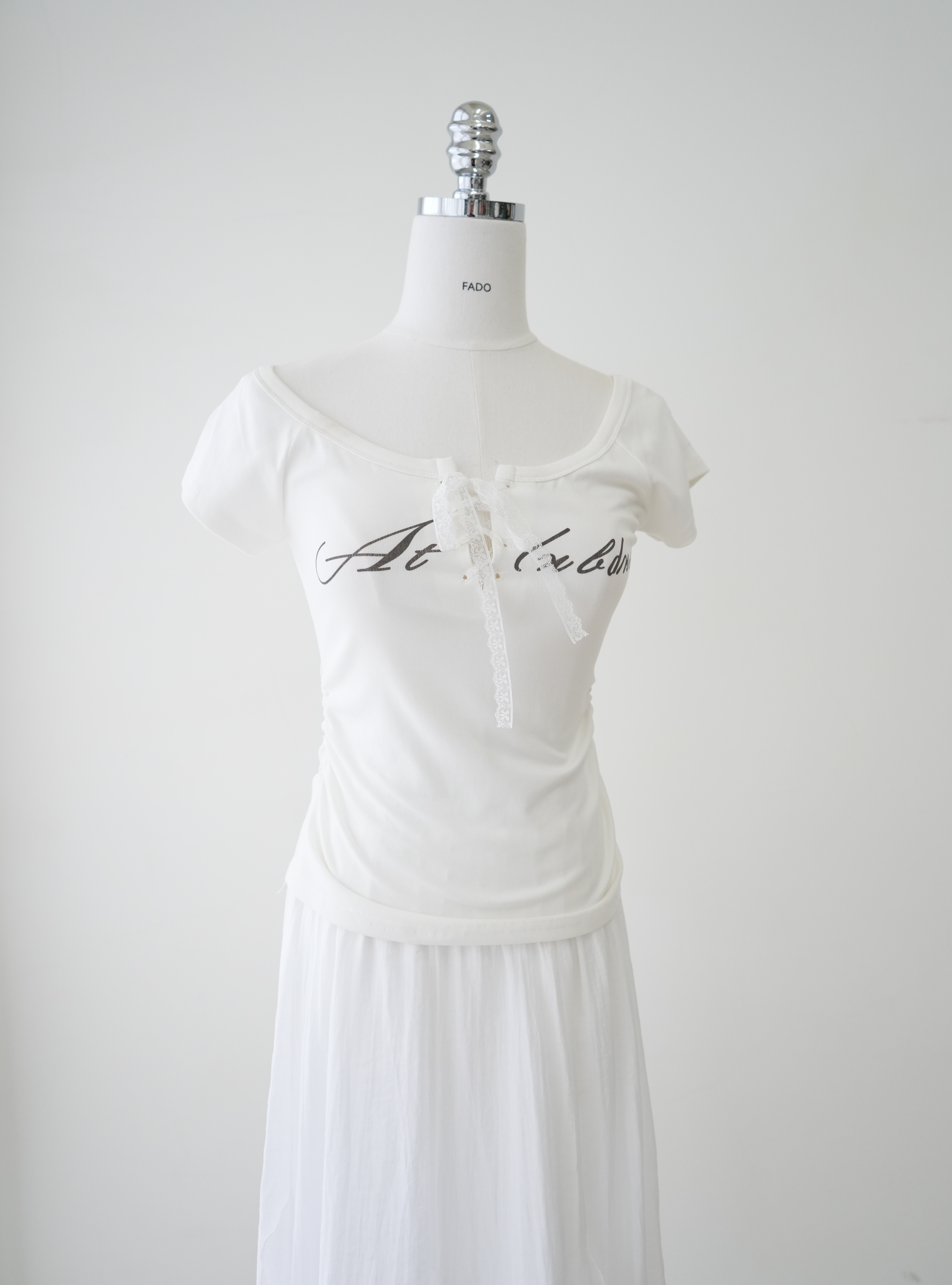 法朵Fado shop｜ 蕾絲綁帶縮腰短T 0213194