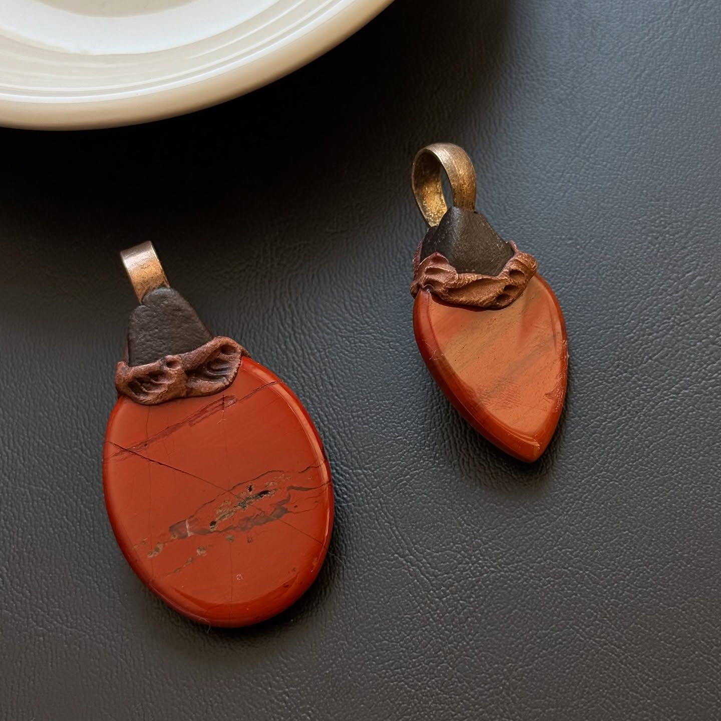 [原石] 紅碧玉 項鍊吊墜 軟陶製