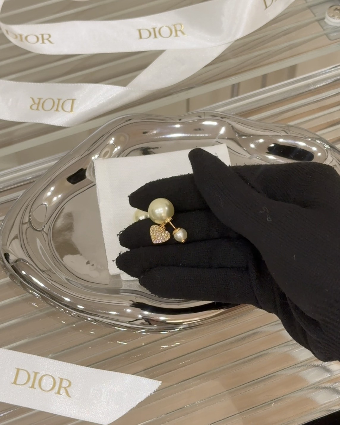 DIOR｜TRIBALES 珍珠滿鑽愛心耳環