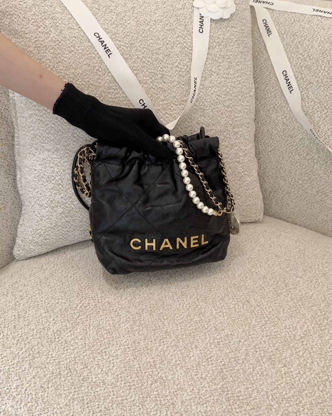 CHANEL｜珍珠22BAG 迷你 黑色 19*20*6 cm