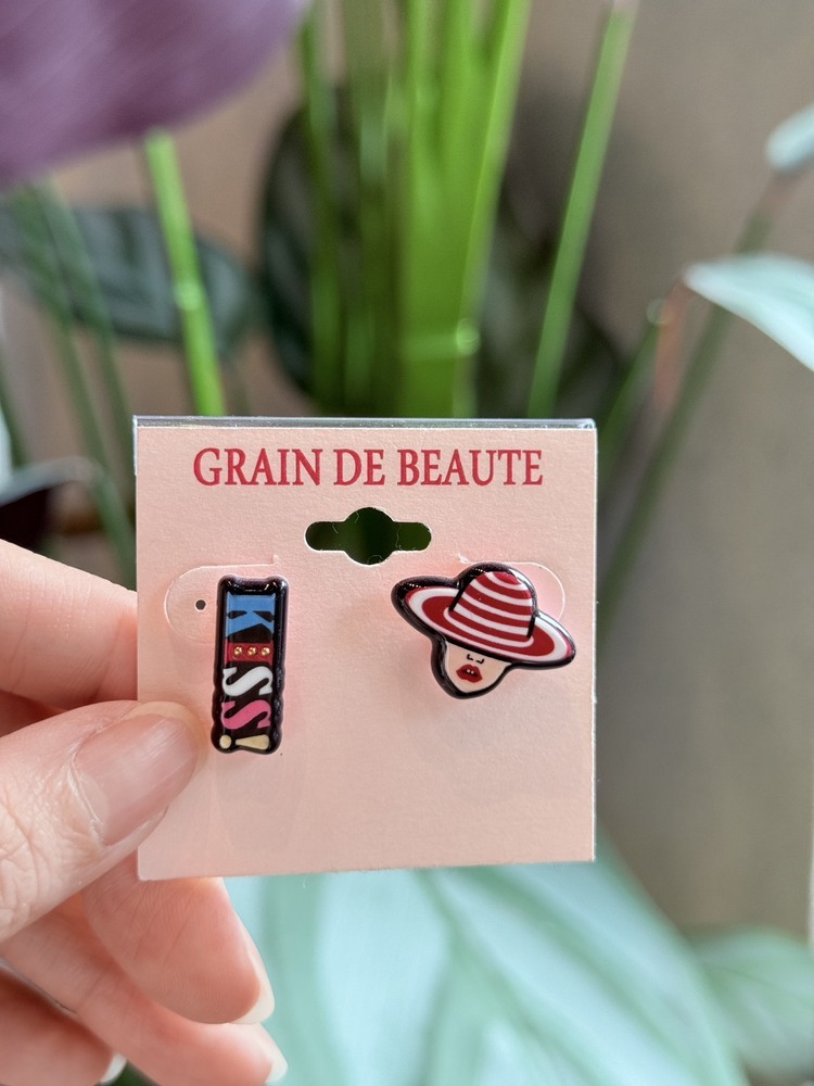 『GD』不對稱KISS女人耳環