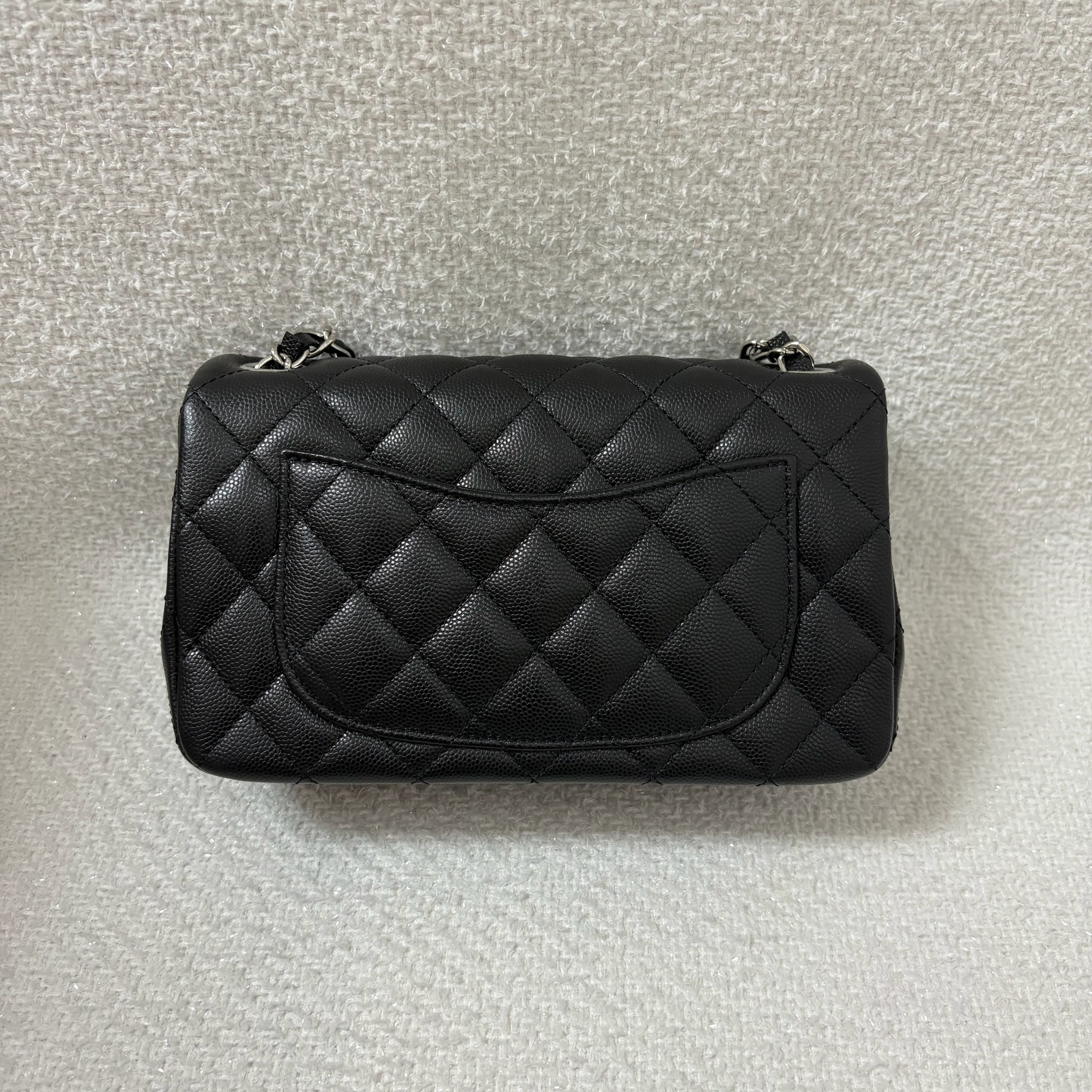 Chanel CF 20 cm - Black / Shw