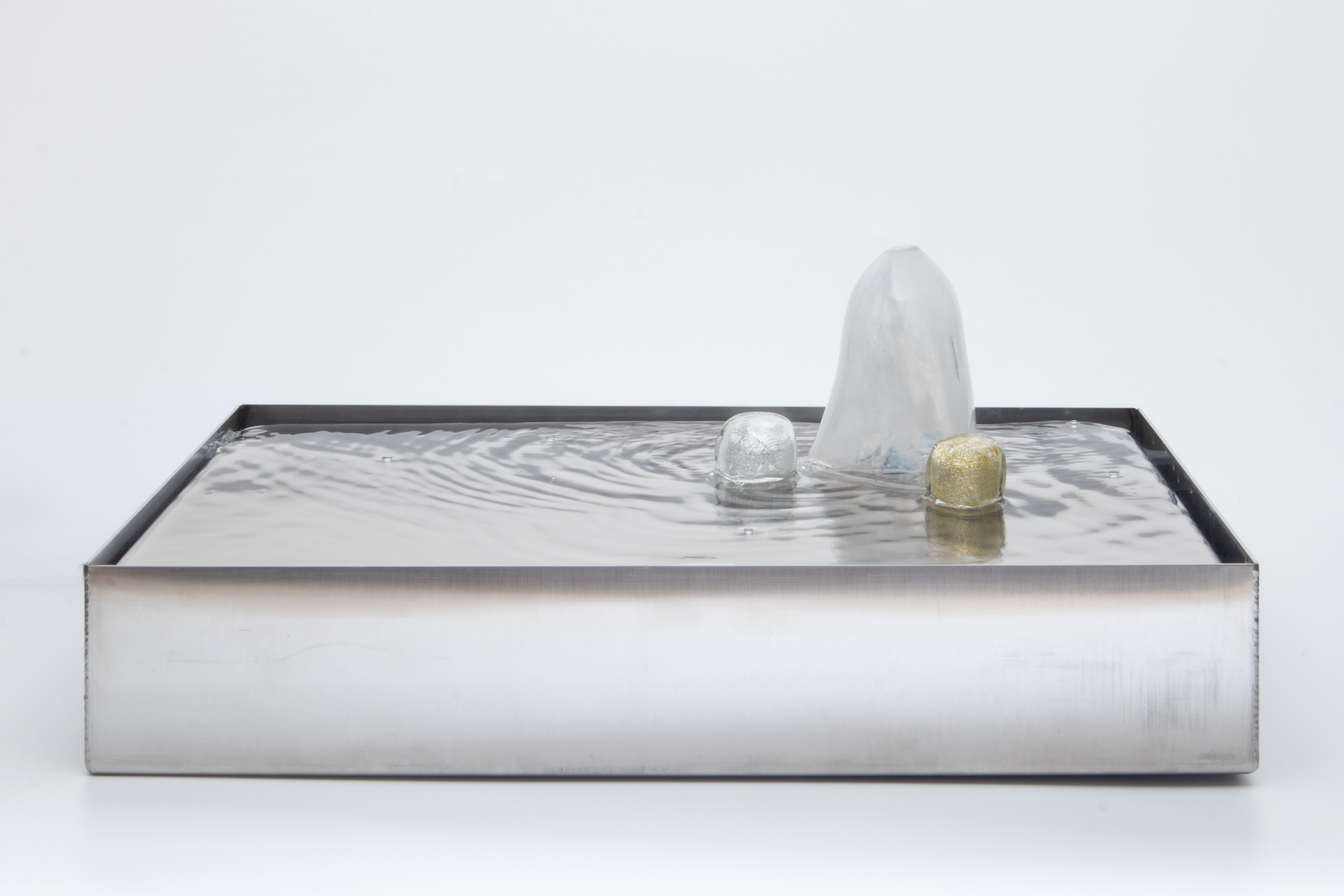 持續的瞬間 | 陳建志 Chien Chih Chen｜⽔鏡｜金銀