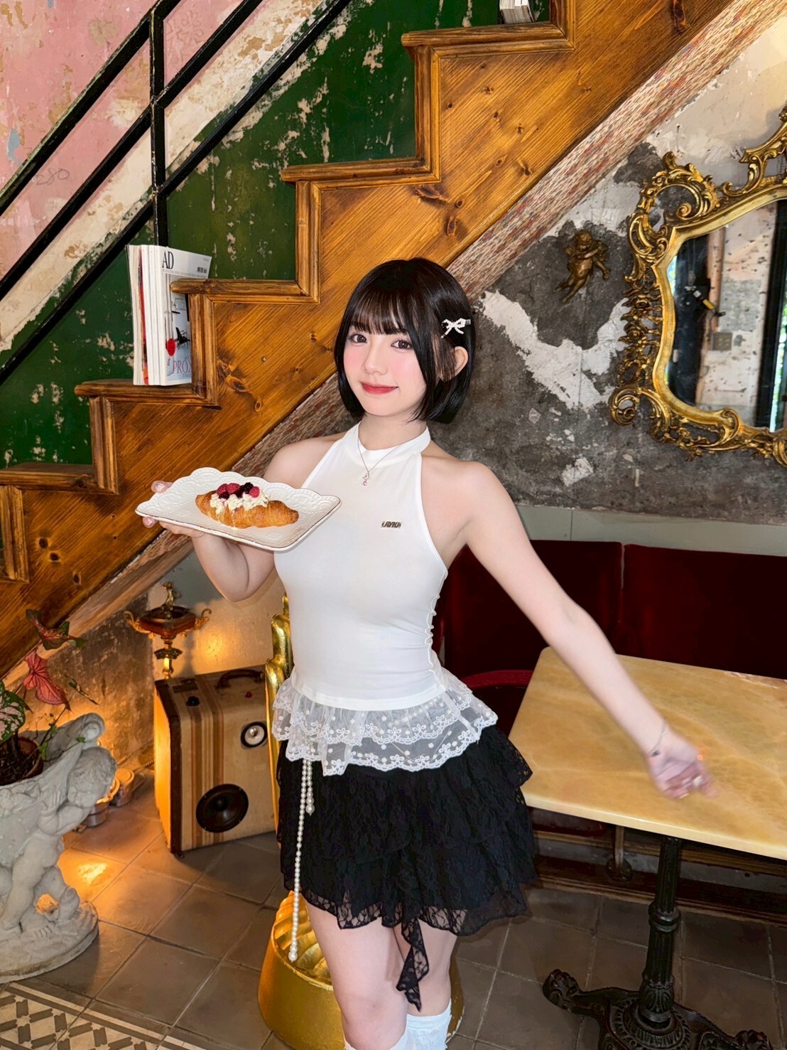 (GOAL) L25-TX231 掛脖蕾絲露背背心 跳舞上衣 美式辣妹