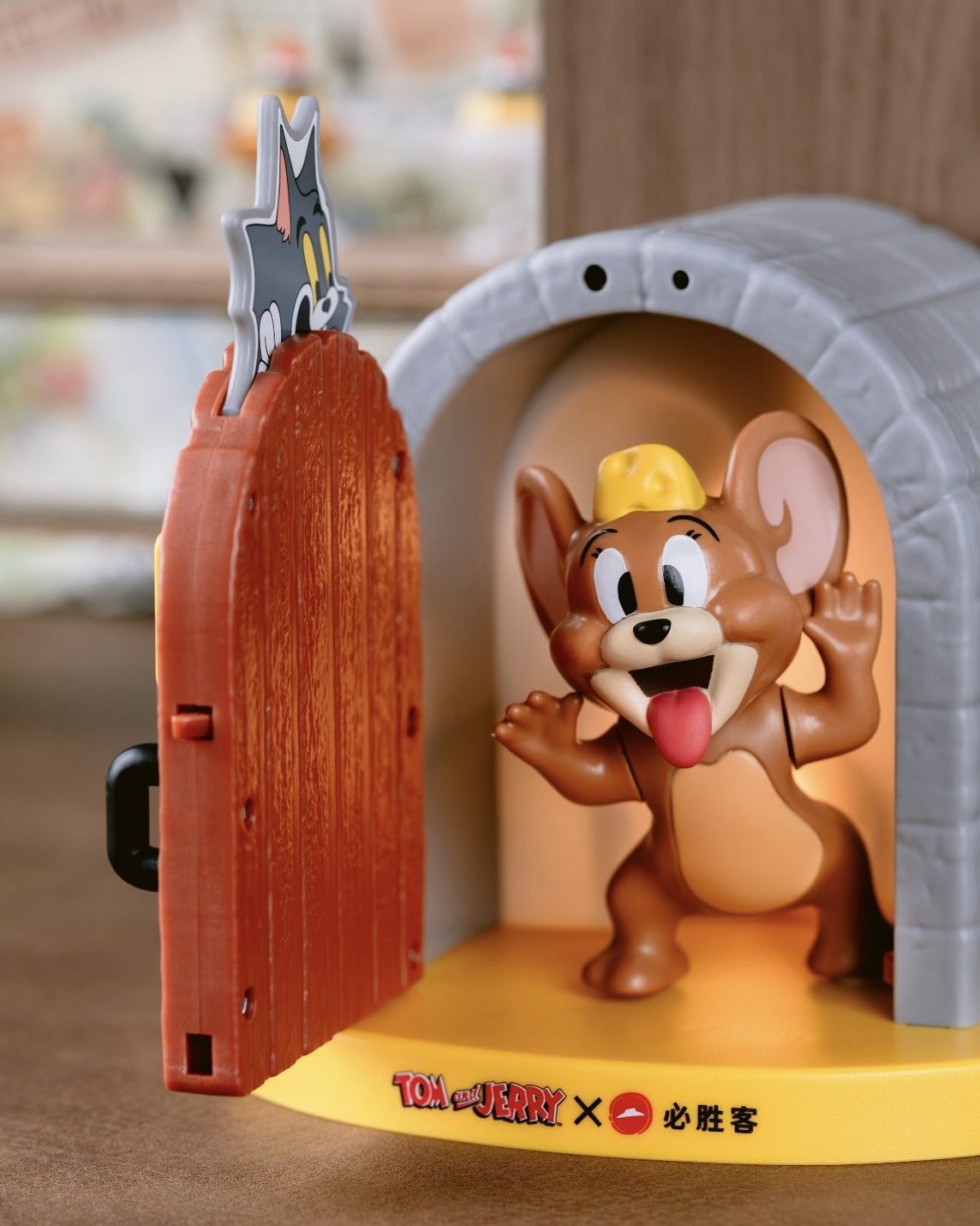 正版授權 2025 必勝客 x 湯姆貓與傑利鼠 限量週邊 感應燈