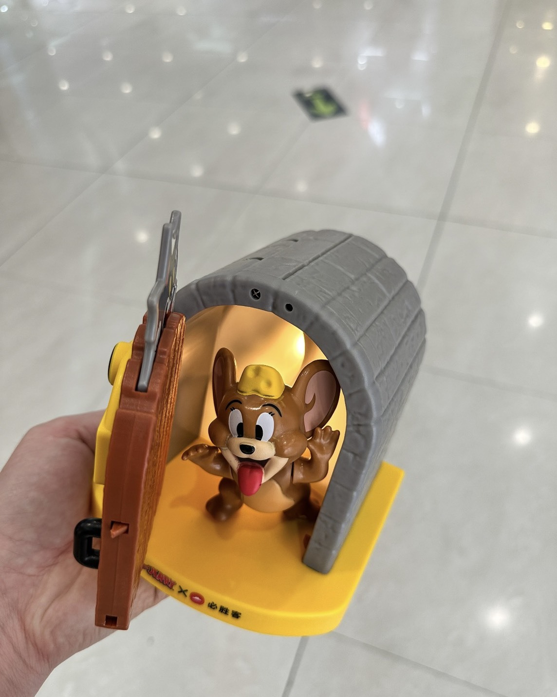 正版授權 2025 必勝客 x 湯姆貓與傑利鼠 限量週邊 感應燈