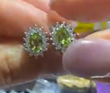 250628 - B19 綠橄欖石橢圓花邊鋯石純銀耳針耳釘1對