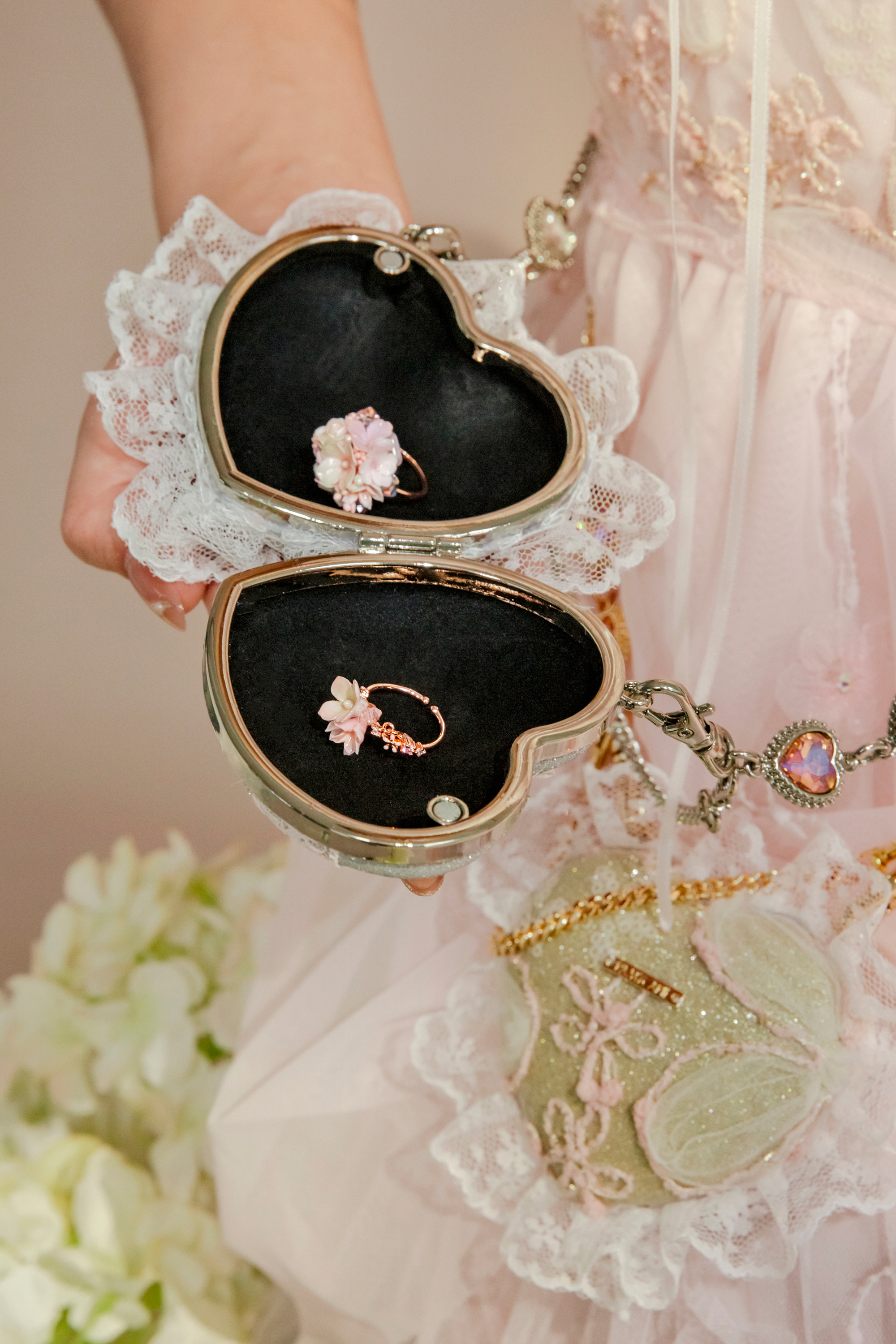 Sweetheart Stitch Mini Box Crossbody Purse with Detachable Chain