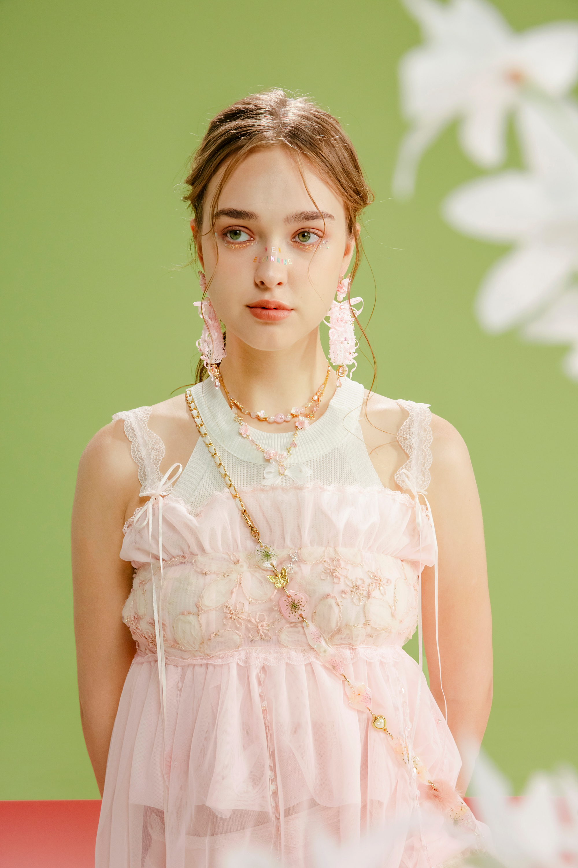 Realm of Shangri-La Pink Hydrangea Pressed Flower Phone Strap