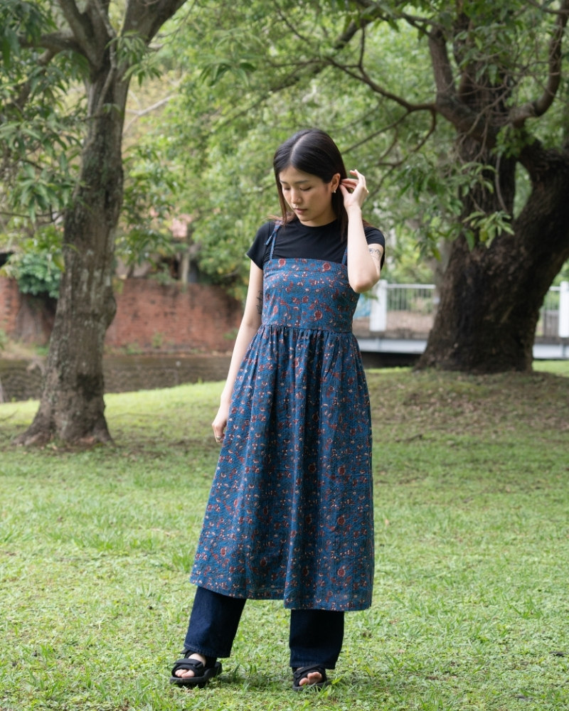 印度蓋染工藝親膚純棉 細肩洋裝 - 藤蔓海藍