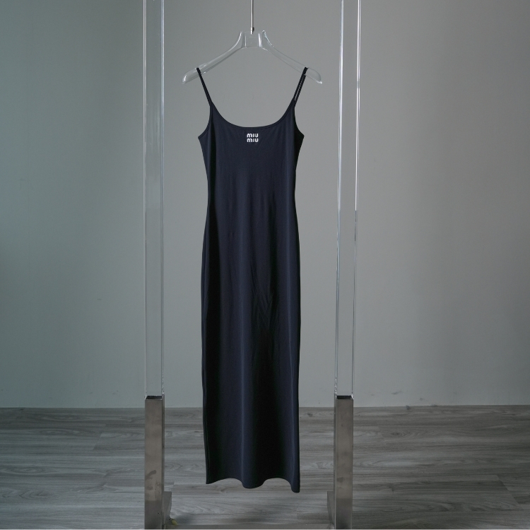 Miu Miu 黑色細肩帶洋裝