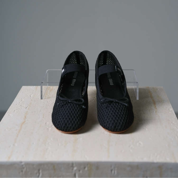 Miu Miu 黑色網狀芭蕾舞鞋