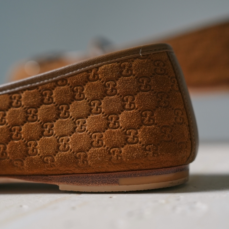 Gucci  壓紋logo棕色芭蕾舞鞋 37.5號