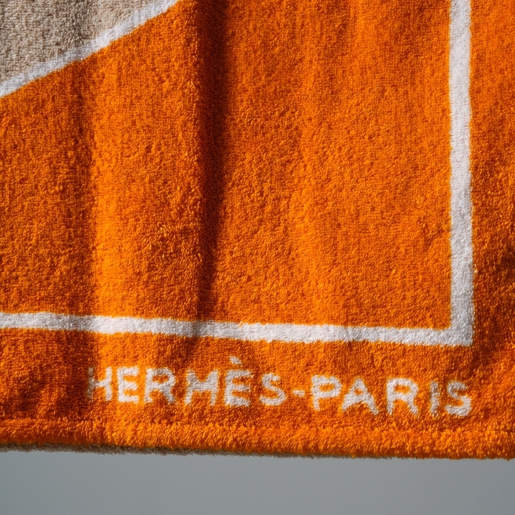 Hermes 橘色沙灘巾