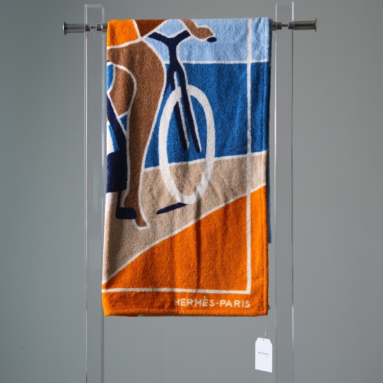 Hermes 橘色沙灘巾