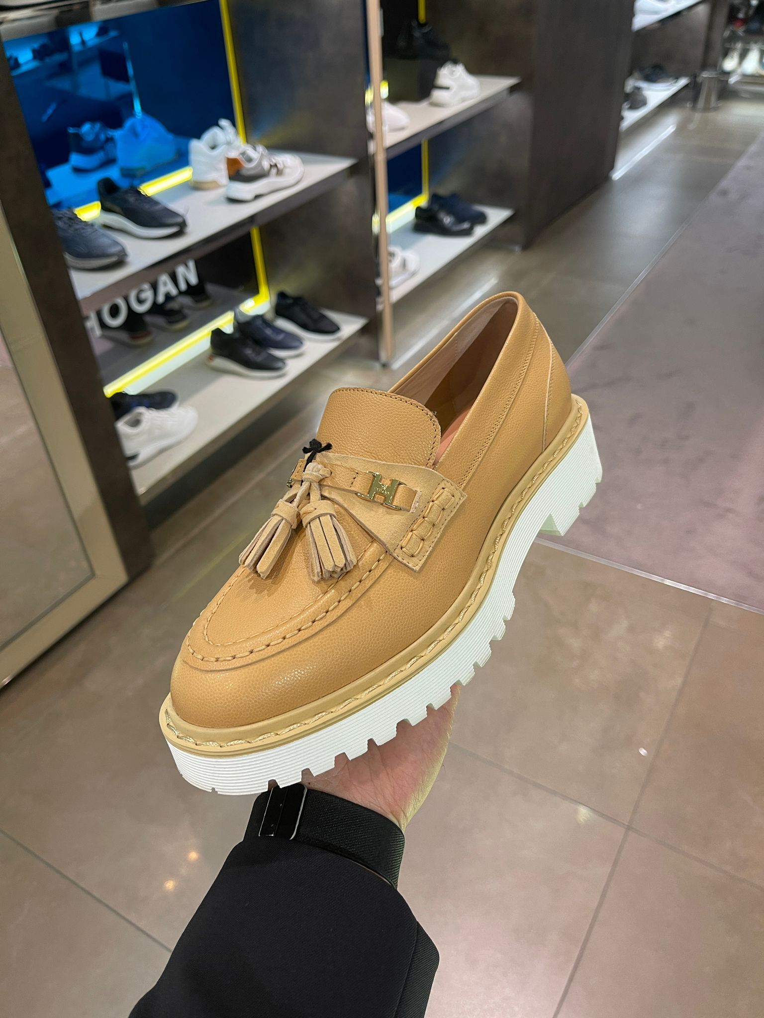 Tods Hogan Shoes HXW543 Tassel Loaders Yellow