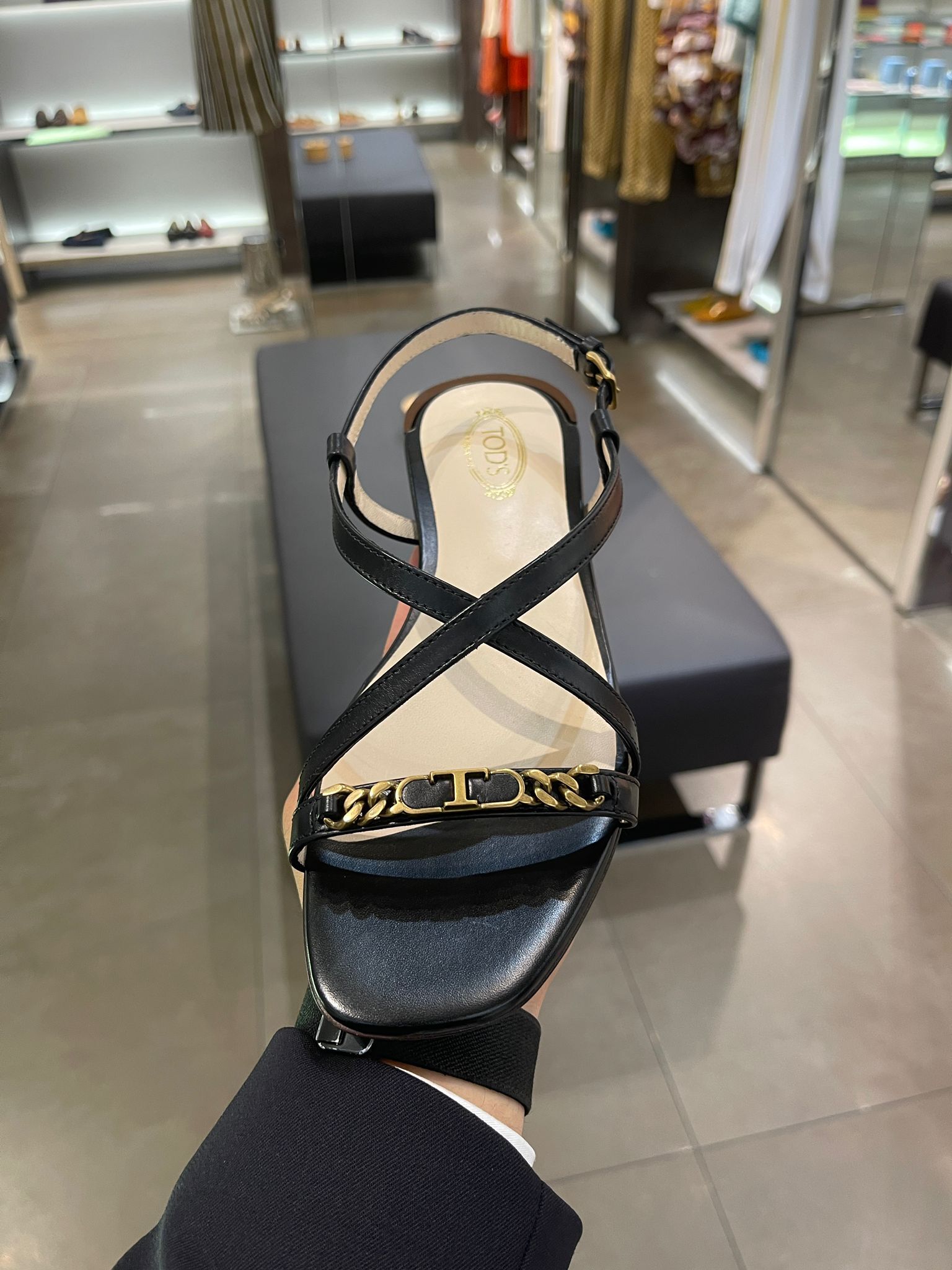 Tods Shoes HXW01 T chain Leather strap Sandal Black