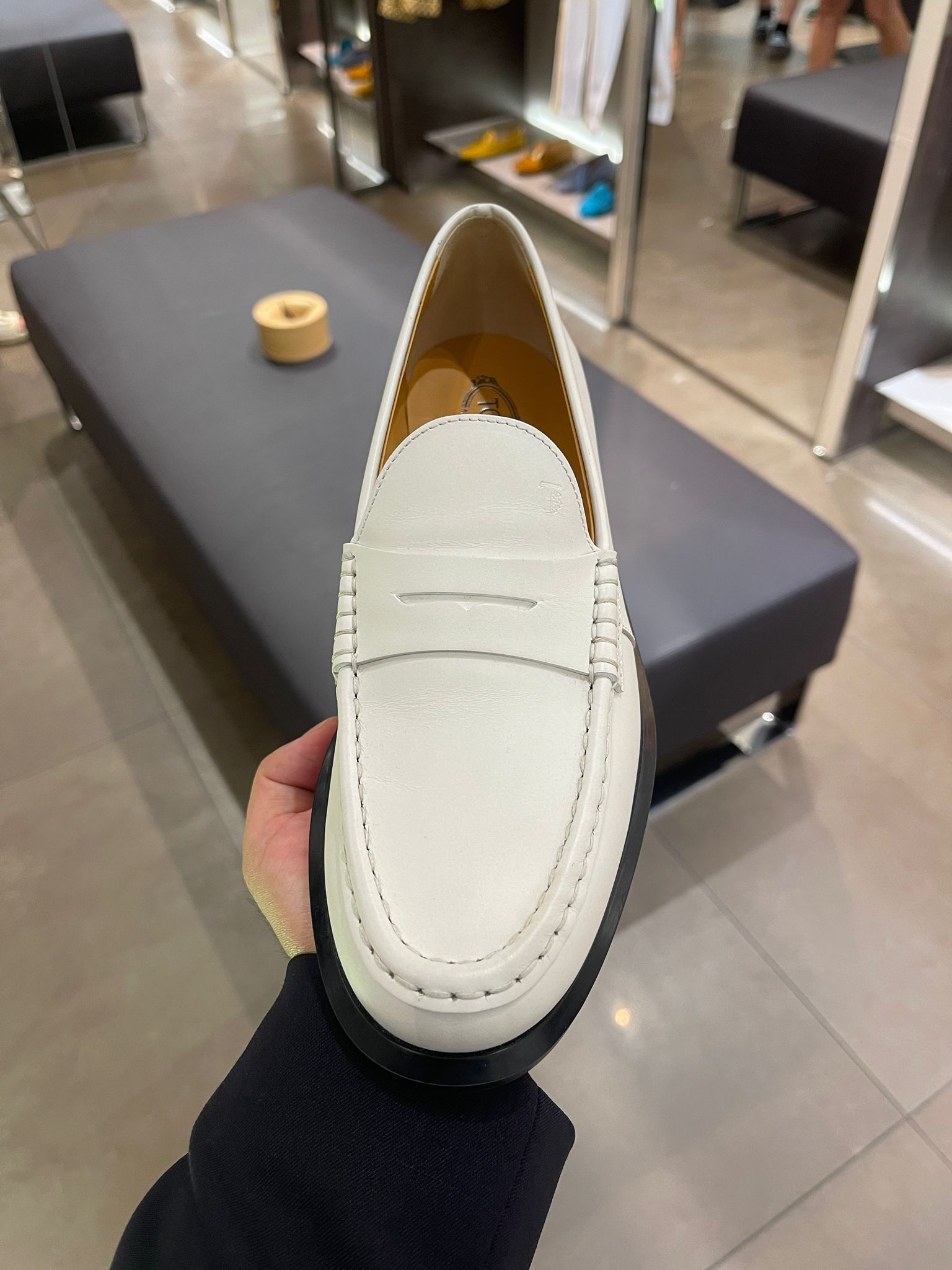 Tods Shoes HXW66 Classic Claf Loafers 2 colors