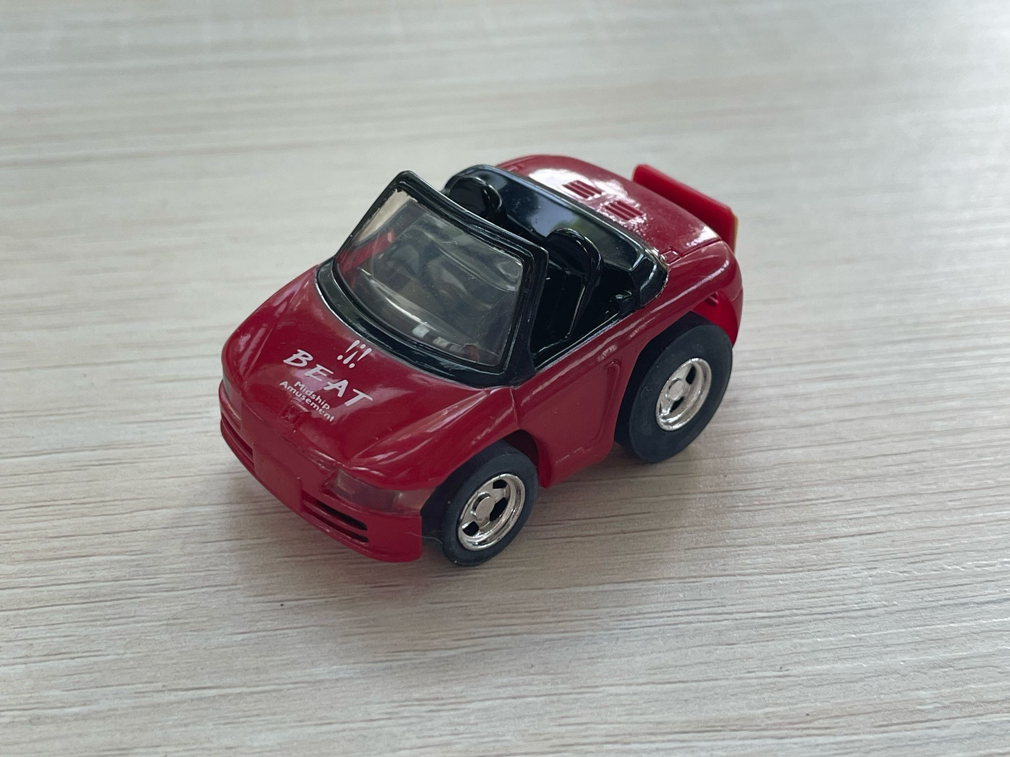 CHORO Q HONDA BEAT RED (BEAT LOGO)