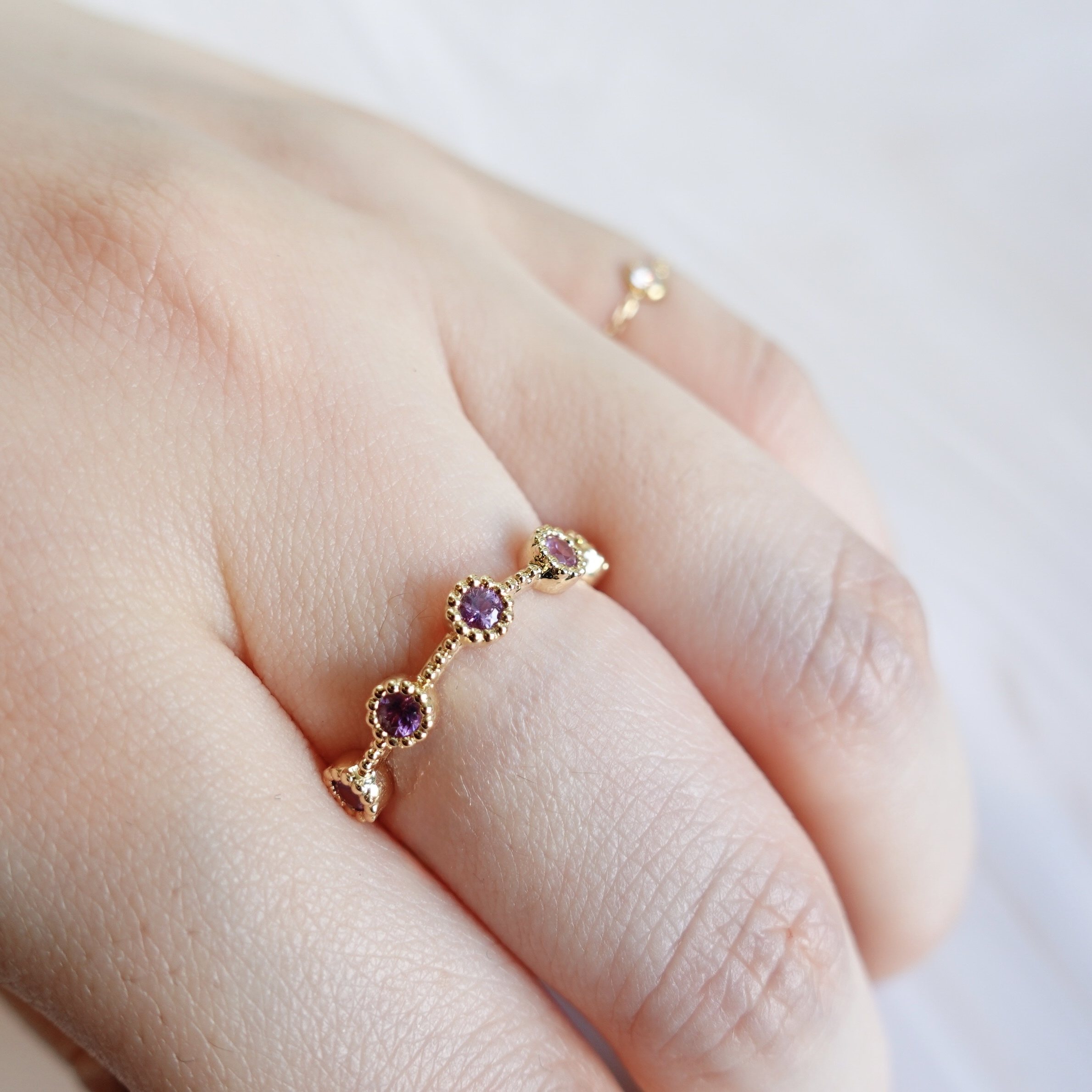 18K金紫色藍寶石復古排戒